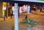 VÍDEO: jovem morto no centro de Santa Maria foi atacado com facão pelas costas e depois de já estar caído