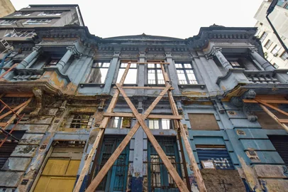 Casa Azul, localizada na rua Riachuelo esquina com Marechal Floriano, no Centro Histórico, será vendida pela prefeitura. Foto: Maria Ana Krack/PMPA/Divulgação<!-- NICAID(16284969) -->