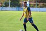 Alexandre Alemão chega a Porto Alegre para assinar contrato com o Inter
