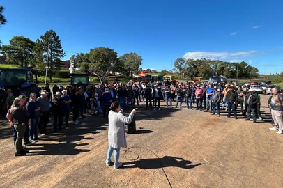 Agricultores protestam por securitização em Tio Hugo na BR-386<!-- NICAID(16035775) -->