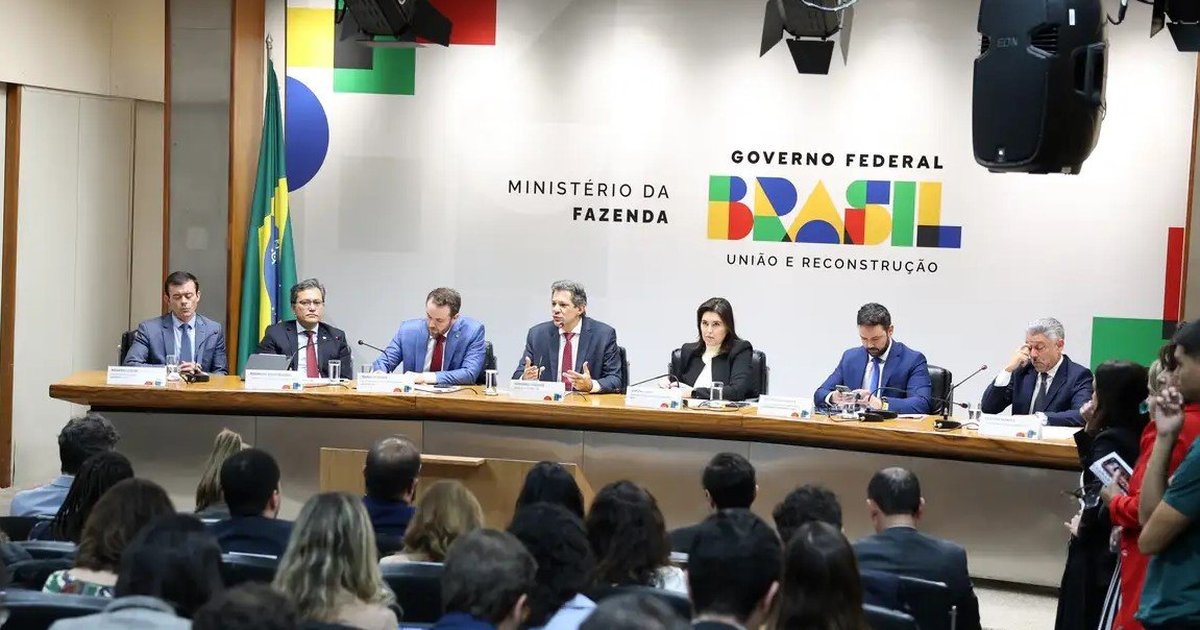 Crise Fiscal no Brasil: Tribunal de Contas Aponta Necessidade Urgente de Reforma Tributária