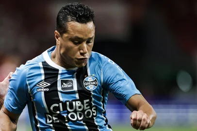 PORTO ALEGRE, RS , BRASIL, 25-01-2026: Internacional x Grêmio, clássico GRE-NAL número 449, válido pela quinta rodada do Gauchão 2026, realizado no estádio Beira-Rio. Foto: Renan Mattos/Agência RBS<!-- NICAID(16211446) -->