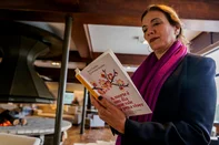 CAXIAS DO SUL, RS, BRASIL, 25/07/2025. Autora do best-seller A morte é um dia que vale a pena viver, Ana Claudia Quintana Arantes palestrará em Caxias do Sul neste sábado (26). O encontro promete reflexões sobre amor, vida e cuidado. A programação ocorre no Samuara Hotel, a partir das 8h. (Neimar De Cesero/Agência RBS)Indexador: Neimar De Cesero<!-- NICAID(16088185) -->