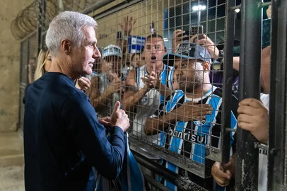 écnico Luís Castro desembarca em Porto Alegre. FOTO: / GRÊMIO FBPA<!-- NICAID(16191422) -->