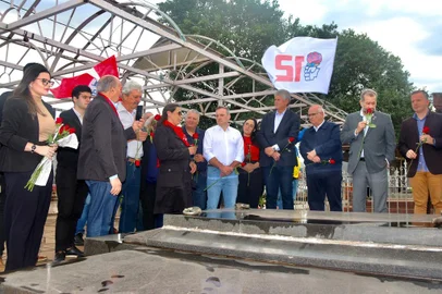 Ato em São Borja lembrou os 20 anos da morte do ex-governador do RS e RJ Leonel Brizola.<!-- NICAID(15795235) -->