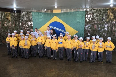 Programa Forças no Esporte<!-- NICAID(16267330) -->