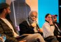 "Acho que tá bom, né?", brinca Gilberto Gil, sobre ter feito oito filhos e mais de 600 músicas, em lançamento de livro em Porto Alegre
