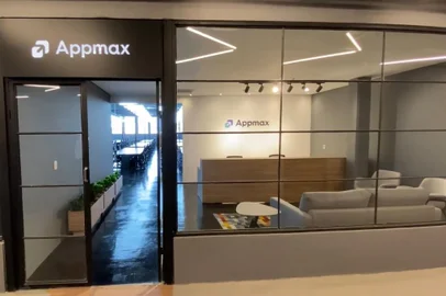 Appmax<!-- NICAID(15160356) -->