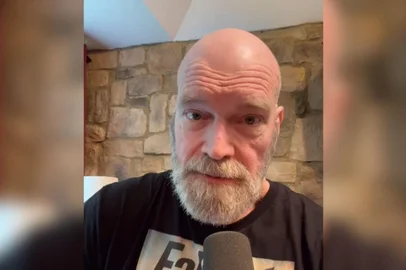 Ator de 'X-Men' revela diagnóstico de câncer 'extremamente raro': 'Apenas 1% atinge os homens<!-- NICAID(16303777) -->
