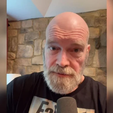 Ator de 'X-Men' revela diagnóstico de câncer 'extremamente raro': 'Apenas 1% atinge os homens<!-- NICAID(16303777) -->