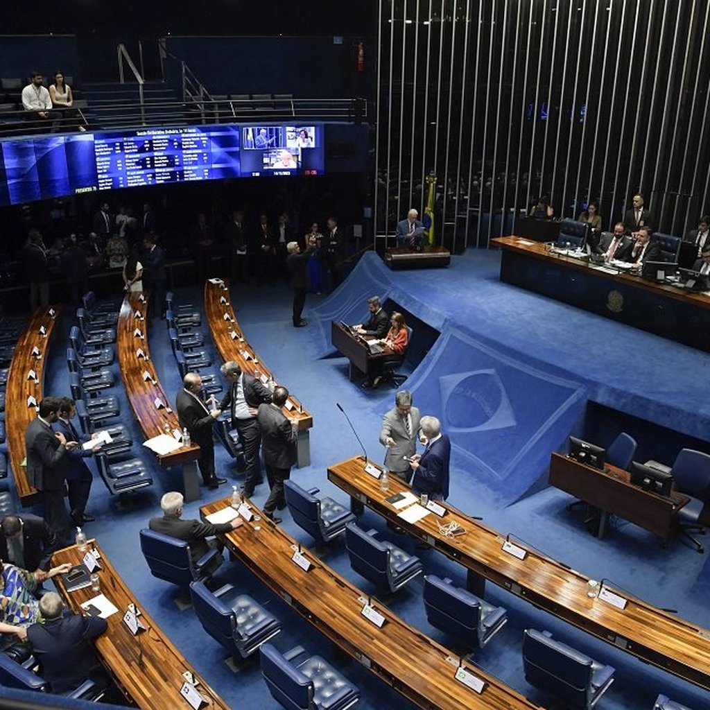 Senado brasileiro aprova projeto que taxa apostas esportivas e jogos de  azar on-line - 12.12.2023, Sputnik Brasil