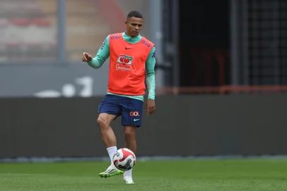 Vitor Silva / CBF Vanderson.Treino da Seleção Brasileira no Estadio Nacional, Lima - Perú, Brasil.Eliminatórias 2026.Foto:Vitor Silva/CBFIndexador: Vitor_SilvaFotógrafo: Vitor Silva/CBF<!-- NICAID(15890203) -->