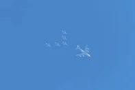 Uma operação envolvendo seis caças F-16 da Argentina e duas aeronaves KC-135R de reabastecimento dos Estados Unidos chamou a atenção na última semana ao cruzar o espaço aéreo brasileiro.<!-- NICAID(16380925) -->
