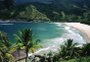 Ilhabela, no litoral paulista, faz estudos para retirar areia do mar e alargar seis praias