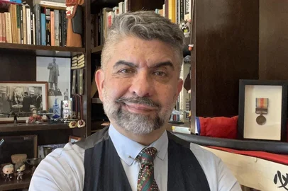 Novo livro de Ariel Palacios narra inúmeros casos peculiares de presidentes, ditadores e monarcas dos países vizinhos ao Brasil<!-- NICAID(15731797) -->