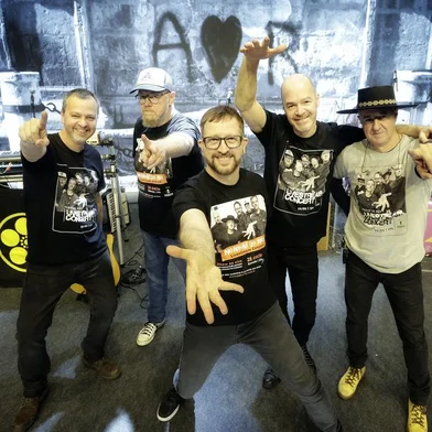 Nenhum de Nós, live especial de 35 anos da banda<!-- NICAID(14872132) -->