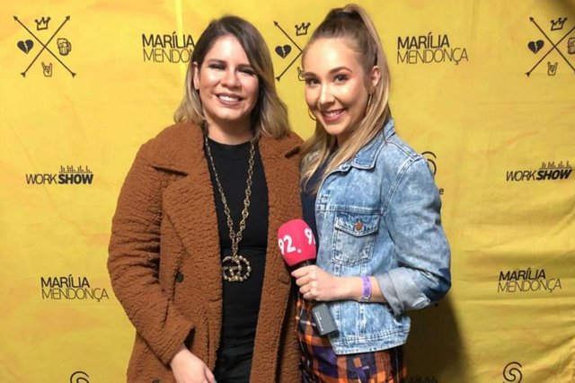 Marília Mendonça e Mari Araújo<!-- NICAID(14937037) -->