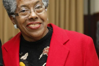 Nova direção da Casa do Poeta de Santa Maria (Caposm). Na foto, Angelise Fagundes e Maria das Graças Py<!-- NICAID(8496873) -->