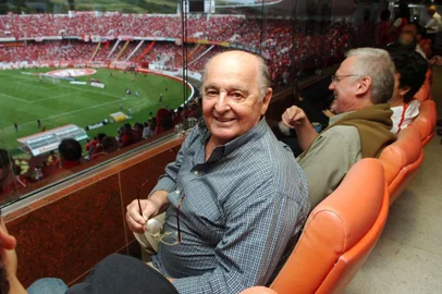 ***  FGOmes - GRenal/Tribuna  ***Gauchão 2009,Inter x Grêmio no estádio Beira rio.Minelli na tribuna<!-- NICAID(3410314) -->