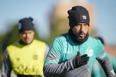 Treino do Juventude para a sequência do Brasileirão 2025. Na foto, o meia Nenê.<!-- NICAID(16066626) -->