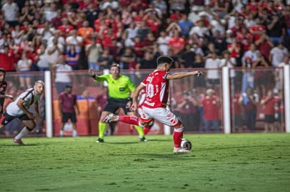 Marquinhos Gabriel, futebol. Vila Nova