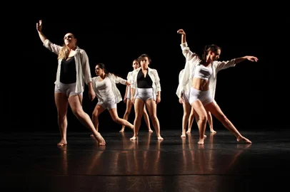 Os ingressos estarão à venda a partir do dia 03 de abril, no Ordovás, na Casa da Cultura e com os grupos participantesA Unidade de Dança da Secretaria Municipal da Cultura (SMC) promove a Semana da Dança 2023, no período de 29 de abril a 05 de maio, a partir das 20h, no Teatro Municipal Pedro Parenti, da Casa da Cultura Percy Vargas de Abreu e Lima, em comemoração ao Dia Internacional da Dança.<!-- NICAID(15391090) -->