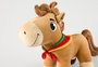 Marca gaúcha lança Cavalo Caramelo de brinquedo e lucro irá para escolas afetadas pela enchente no RS