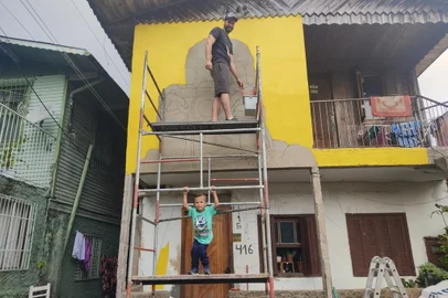 Menino superdotado cresce em casa que recebeu Mosaico na Quebrada em Caxias<!-- NICAID(15340334) -->