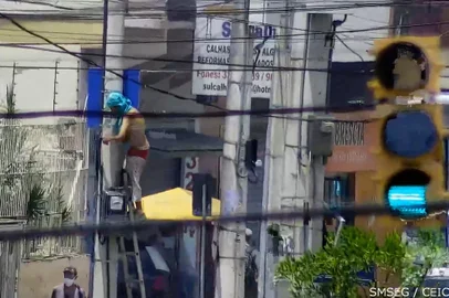 Imagens mostram furtos de fios na Capital. Reportagem do GDI mostra o que está por traz do crescimento desse tipo de crime na cidade e no Estado. - Foto: Secretaria Municipal da Segurança Pública/Divulgação<!-- NICAID(15408602) -->