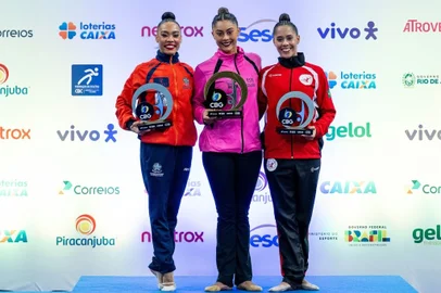 Geovanna Santos, Bárbara Domingos e Ana Luísa Neiva, ginástica rítmica