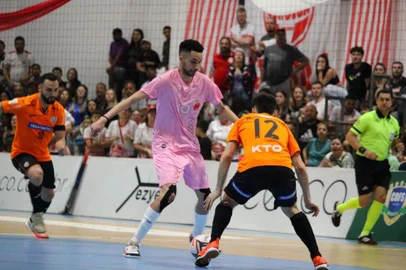 Sercesa venceu a ACBF por 1 a 0 no jogo de ida da semifinal da Copa RS de Futsal, em Carazinho.<!-- NICAID(15579690) -->