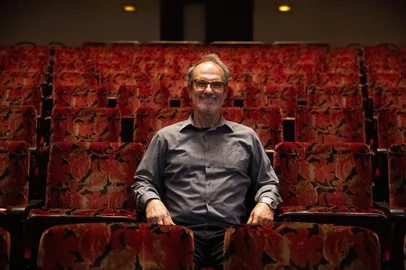 Porto ALEGRE, RS, BRASIL, 29.04.2022: Dilmar Messias completa 50 anos de direcao teatral. Foto: Camila Hermes/Agencia RBSIndexador: Camila Hermes<!-- NICAID(15082381) -->