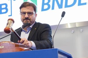 Cláudio Gastal / Facebook / Reprodução Cláudio Gastal / Facebook / Reprodução