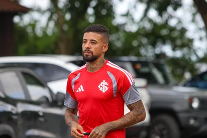 Paulinho Paula, novo meia do Inter<!-- NICAID(16206483) -->