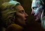 Lady Gaga aparece caracterizada como Arlequina em fotos dos bastidores de "Coringa 2"