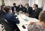 Prefeitos fazem proposta para compra de vacina Sputnik V
