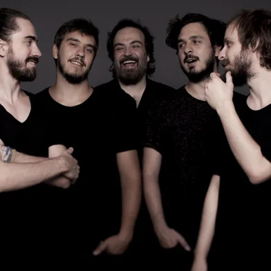 Pedro Verissimo e Marmota Jazz , formada por André Mendonça (baixo acústico), Bruno Braga (bateria), Leonardo Bittencourt (piano) e Pedro Moser (guitarra).<!-- NICAID(15140739) -->