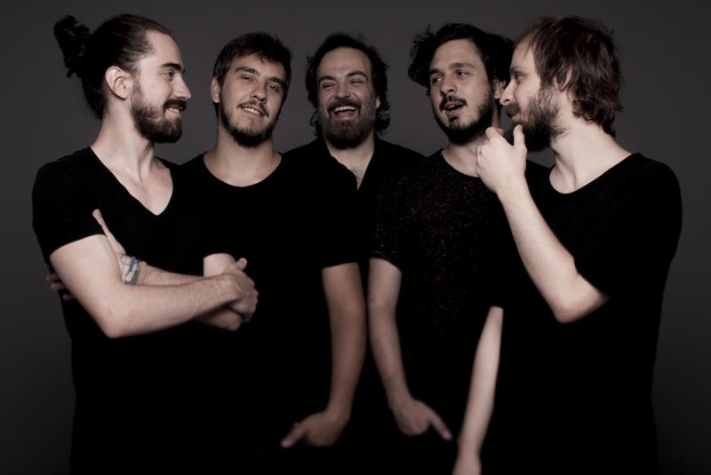 Pedro Verissimo e Marmota Jazz , formada por André Mendonça (baixo acústico), Bruno Braga (bateria), Leonardo Bittencourt (piano) e Pedro Moser (guitarra).<!-- NICAID(15140739) -->