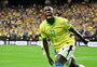 Brasil goleia Paraguai e conquista primeira vitória na Copa América