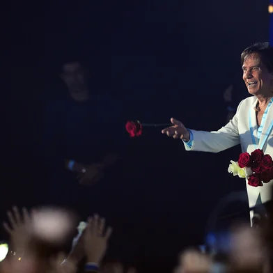 GRAMADO, RS, BRASIL, 12/12/2025. Show do Roberto Carlos em Gramado, gravação do especial de final de ano da Rede Globo. (Porthus Junior/Agência RBS)Indexador: BTK                             <!-- NICAID(16186192) -->