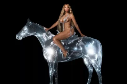 Capa do álbum de Beyoncé chamado Renaissance, divulgada no Instagram da cantora.<!-- NICAID(15142599) -->
