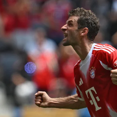 Bayern Munich's German forward #25 Thomas Mueller celebrates after scoring a goal during the Club World Cup 2025 Group C football match between Germany's Bayern Munich and New Zealand's Auckland City at the TQL stadium in Cincinnati on June 15, 2025. (Photo by Federico PARRA / AFP)Editoria: SPOLocal: CincinnatiIndexador: FEDERICO PARRASecao: soccerFonte: AFPFotógrafo: STF<!-- NICAID(16082378) -->
