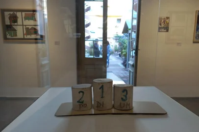 exposição podium<!-- NICAID(15253623) -->