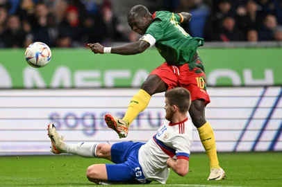 Cameroon's forward Vincent Aboubakar attempts a shot on goal during the international friendly football match between Russia and Cameroon at the Dynamo Central Stadium named after Lev Yashin in Moscow on October 12, 2023. (Photo by Natalia KOLESNIKOVA / AFP)Editoria: SPOLocal: MoscowIndexador: NATALIA KOLESNIKOVASecao: soccerFonte: AFPFotógrafo: STF<!-- NICAID(15631958) -->