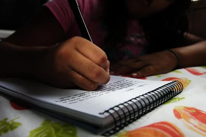 *** Redação  M. Oliveira ***Redação de volta aulas - matéria especial: Minhas Férias Foram.- Camilla Eduarda de Alcantara Porto<!-- NICAID(133207) -->