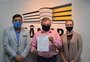 Conselheiros tutelares entregam documento contra projeto do prefeito de Caxias do Sul