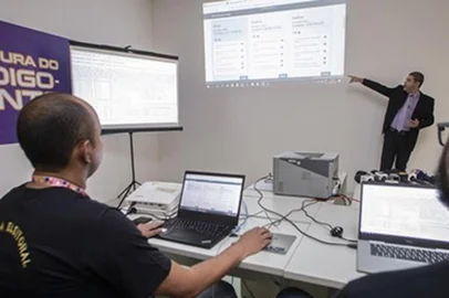 TSE verifica sistemas para o 2º turno das eleições e emite zerésima<!-- NICAID(15249688) -->
