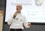 "Irrigação é válida, mas solo que guarda água é mais barato", diz diretor de grupo que ajuda agricultor a regenerar terra