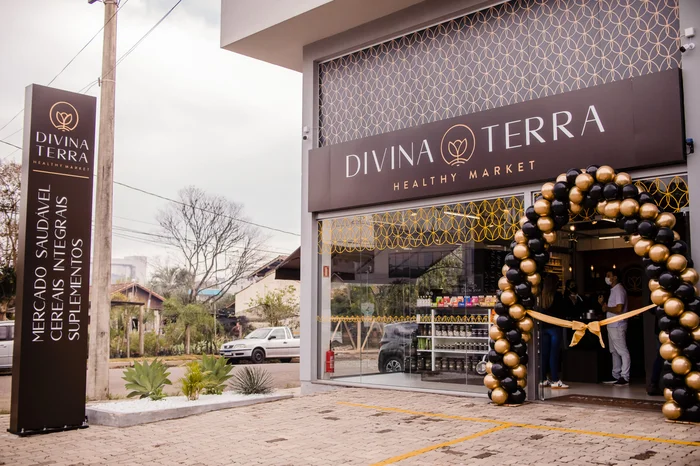 Divina Terra / Divulgação