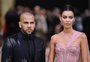 Daniel Alves paga Joana Sanz para manter casamento e ter liberdade provisória, diz TV espanhola